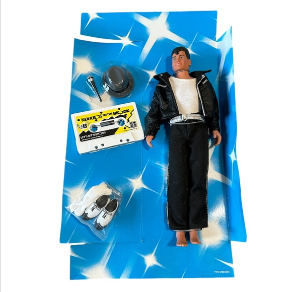 Vintage New Kids on the Block Fashion Figures in Concert Jordan Knight Doll - Picture 8 of 14